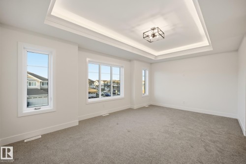 68 Hemingway Crescent, Spruce Grove, AB - Indoor Photo Showing Other Room