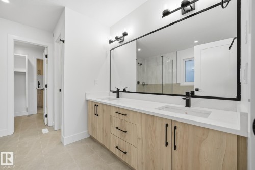 68 Hemingway Crescent, Spruce Grove, AB - Indoor