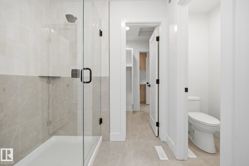 68 Hemingway Crescent, Spruce Grove, AB - Indoor Photo Showing Bathroom