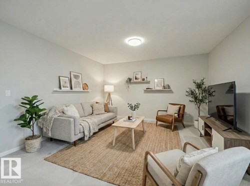 17527 7 Street, Edmonton, AB - Indoor Photo Showing Living Room