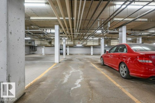 401 30 St Joseph Street, St. Albert, AB - Indoor Photo Showing Garage