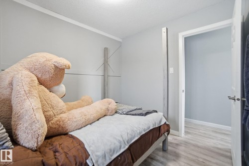 15016 51 Street, Edmonton, AB - Indoor Photo Showing Bedroom