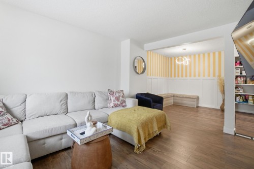 15016 51 Street, Edmonton, AB - Indoor Photo Showing Living Room