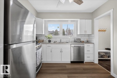 9909 77 Street, Edmonton, AB - Indoor Photo Showing Kitchen