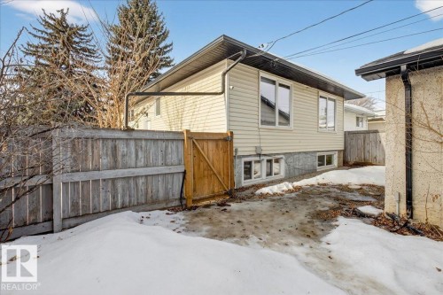 9909 77 Street, Edmonton, AB - Outdoor