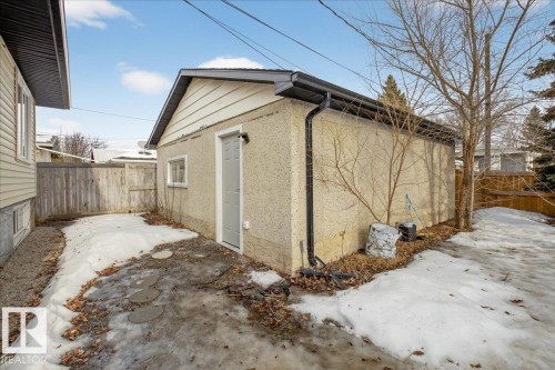 9909 77 Street, Edmonton, AB - Outdoor