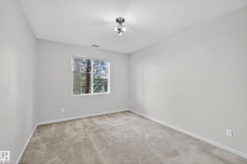 112 2503 Hanna Crescent, Edmonton, AB - Indoor Photo Showing Other Room