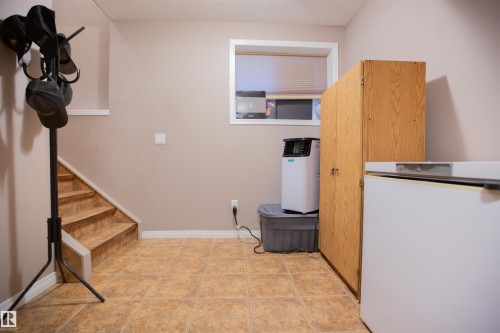 12026 91 Street, Edmonton, AB - Indoor Photo Showing Other Room