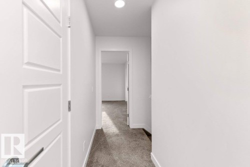 1529 Plum Circle, Edmonton, AB - Indoor Photo Showing Other Room