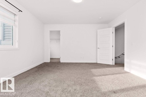 1529 Plum Circle, Edmonton, AB - Indoor Photo Showing Other Room