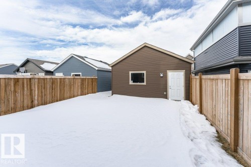 1529 Plum Circle, Edmonton, AB - Outdoor With Exterior
