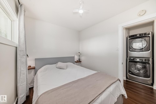 29 Sunset Boulevard, St. Albert, AB - Indoor Photo Showing Laundry Room