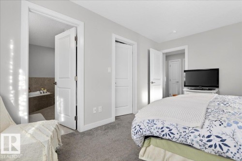 290 Rolston Wynd, Leduc, AB - Indoor Photo Showing Bedroom