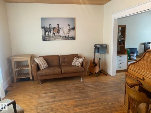 12811 121 Street, Edmonton, AB - Indoor Photo Showing Living Room