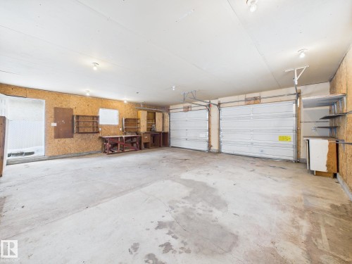 View of garage - 13523 124B Avenue, Edmonton, AB - Indoor Photo Showing Garage