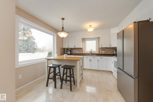 18812 93 Avenue, Edmonton, AB - Indoor