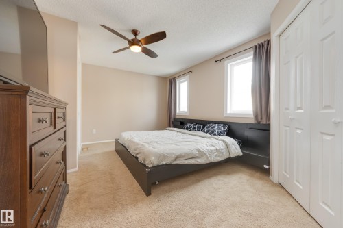 18812 93 Avenue, Edmonton, AB - Indoor Photo Showing Bedroom