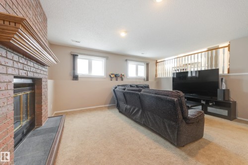 18812 93 Avenue, Edmonton, AB - Indoor With Fireplace