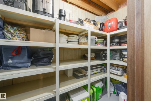 18812 93 Avenue, Edmonton, AB - Indoor Photo Showing Other Room