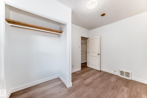 13919 107A Ave, Edmonton, AB - Indoor Photo Showing Other Room