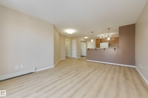 404 6070 Schonsee Way, Edmonton, AB - Indoor Photo Showing Other Room