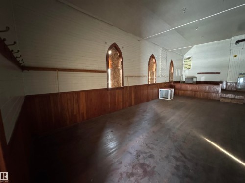 5204 50 Street, Vilna, AB - Indoor