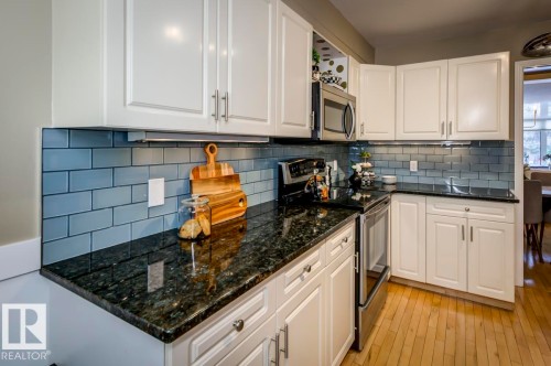 9743 91 Street, Edmonton, AB - Indoor Photo Showing Kitchen With Upgraded Kitchen