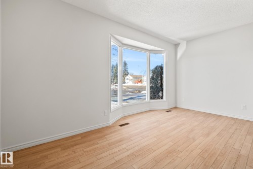 3543 46 Street, Edmonton, AB - Indoor Photo Showing Other Room