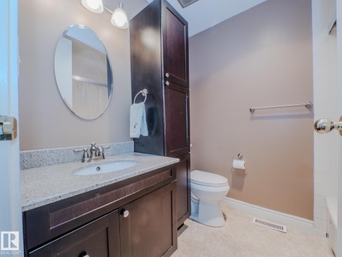 3204 113B Street, Edmonton, AB - Indoor Photo Showing Bathroom