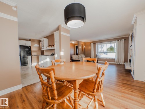 3204 113B Street, Edmonton, AB - Indoor Photo Showing Dining Room