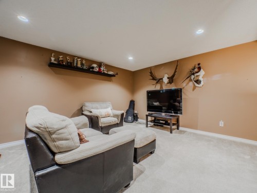 3204 113B Street, Edmonton, AB - Indoor