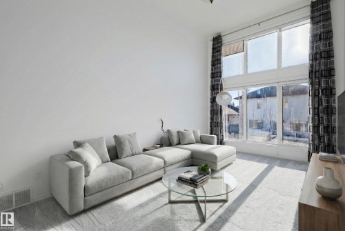 Living room with a high ceiling - 3547 Mclay Crescent, Edmonton, AB - Indoor Photo Showing Living Room