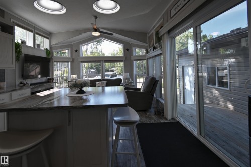 64 53206 Rge Road 55 A, Rural Parkland County, AB - Indoor Photo Showing Dining Room