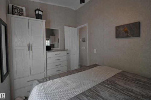 64 53206 Rge Road 55 A, Rural Parkland County, AB - Indoor Photo Showing Bedroom
