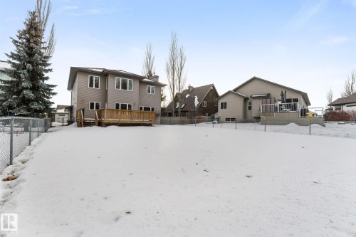 74 Linksview Drive, Spruce Grove, AB - Outdoor