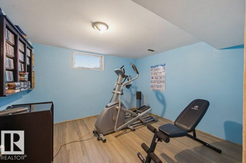 4704 54 Avenue, Wetaskiwin, AB - Indoor Photo Showing Gym Room