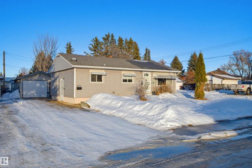 4704 54 Avenue, Wetaskiwin, AB - Outdoor