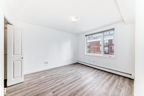 304 10303 105 Street, Edmonton, AB - Indoor Photo Showing Other Room