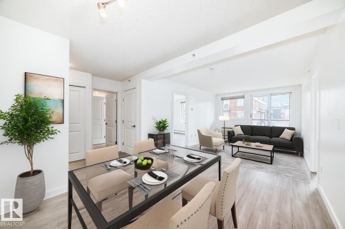 304 10303 105 Street, Edmonton, AB - Indoor Photo Showing Living Room