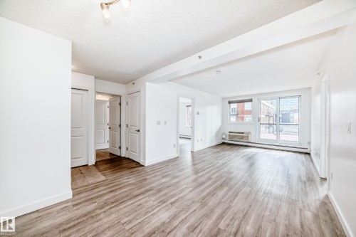 304 10303 105 Street, Edmonton, AB - Indoor Photo Showing Other Room