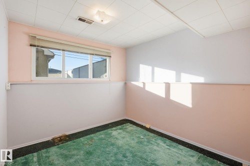 Empty room with baseboards and carpet - 12916 95A Street, Edmonton, AB - Indoor Photo Showing Other Room