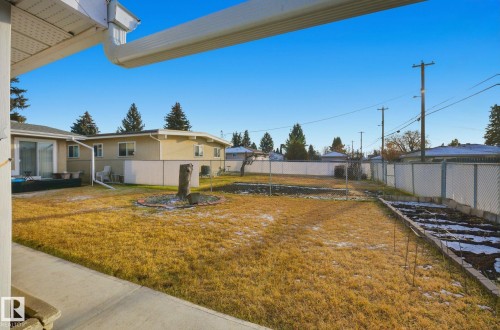 View of fenced backyard - 12916 95A Street, Edmonton, AB - Outdoor