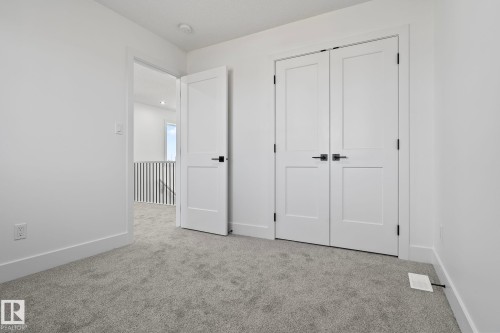 326 32 Avenue, Edmonton, AB - Indoor Photo Showing Other Room