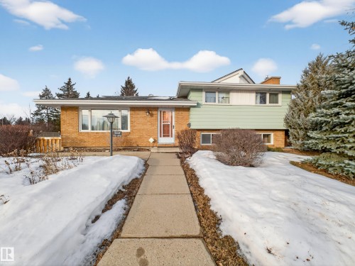 11008 40 Avenue, Edmonton, AB - Outdoor With Facade