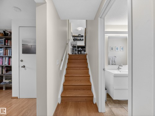 11008 40 Avenue, Edmonton, AB - Indoor Photo Showing Other Room