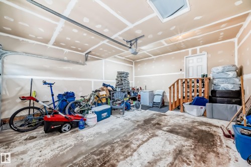 View of garage - 9645 Simpson Place, Edmonton, AB 