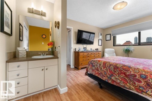 701 10155 114 Street, Edmonton, AB - Indoor Photo Showing Bedroom