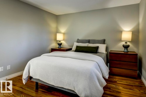 14343 92A Avenue, Edmonton, AB - Indoor Photo Showing Bedroom