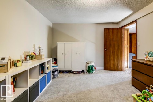 14343 92A Avenue, Edmonton, AB - Indoor