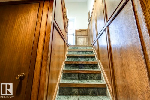 14343 92A Avenue, Edmonton, AB - Indoor Photo Showing Other Room